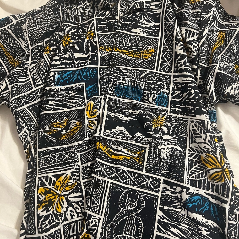 Men's Black and White Graphic Casual Button Down Shirt